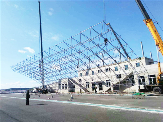七台河新一中运动场网架工程